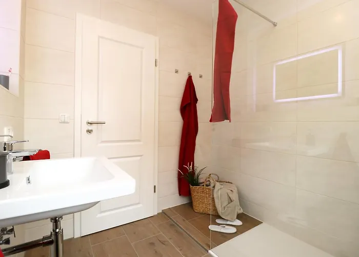 Oewern Diek App 10 * Wustrow (Fischland)