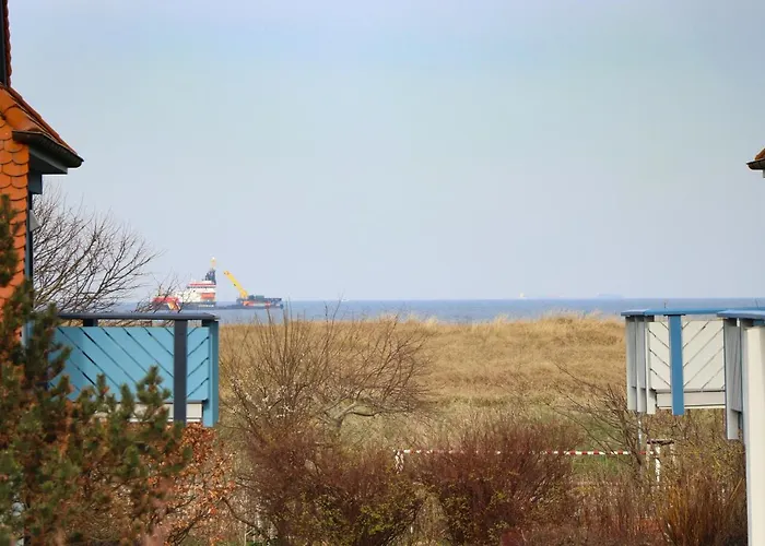 Oewern Diek App 10 Wustrow (Fischland)